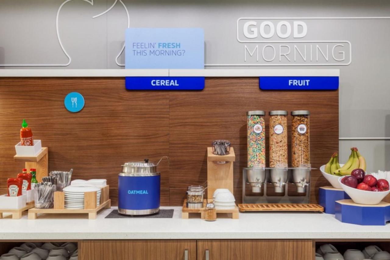 Holiday Inn Express & Suites - Milan - Sandusky Area By Ihg エクステリア 写真