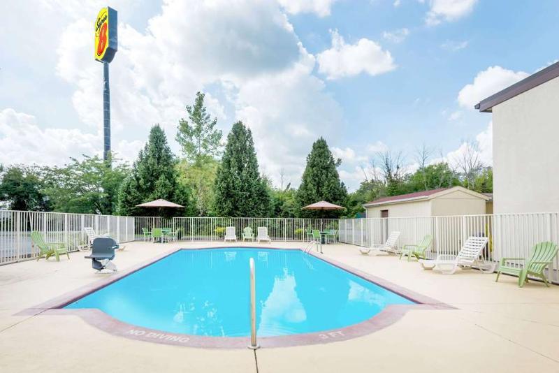 Holiday Inn Express & Suites - Milan - Sandusky Area By Ihg エクステリア 写真