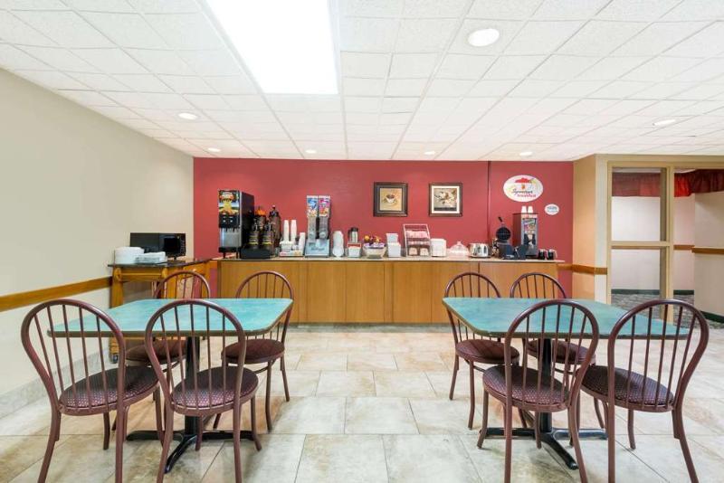 Holiday Inn Express & Suites - Milan - Sandusky Area By Ihg エクステリア 写真
