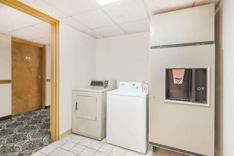 Holiday Inn Express & Suites - Milan - Sandusky Area By Ihg エクステリア 写真