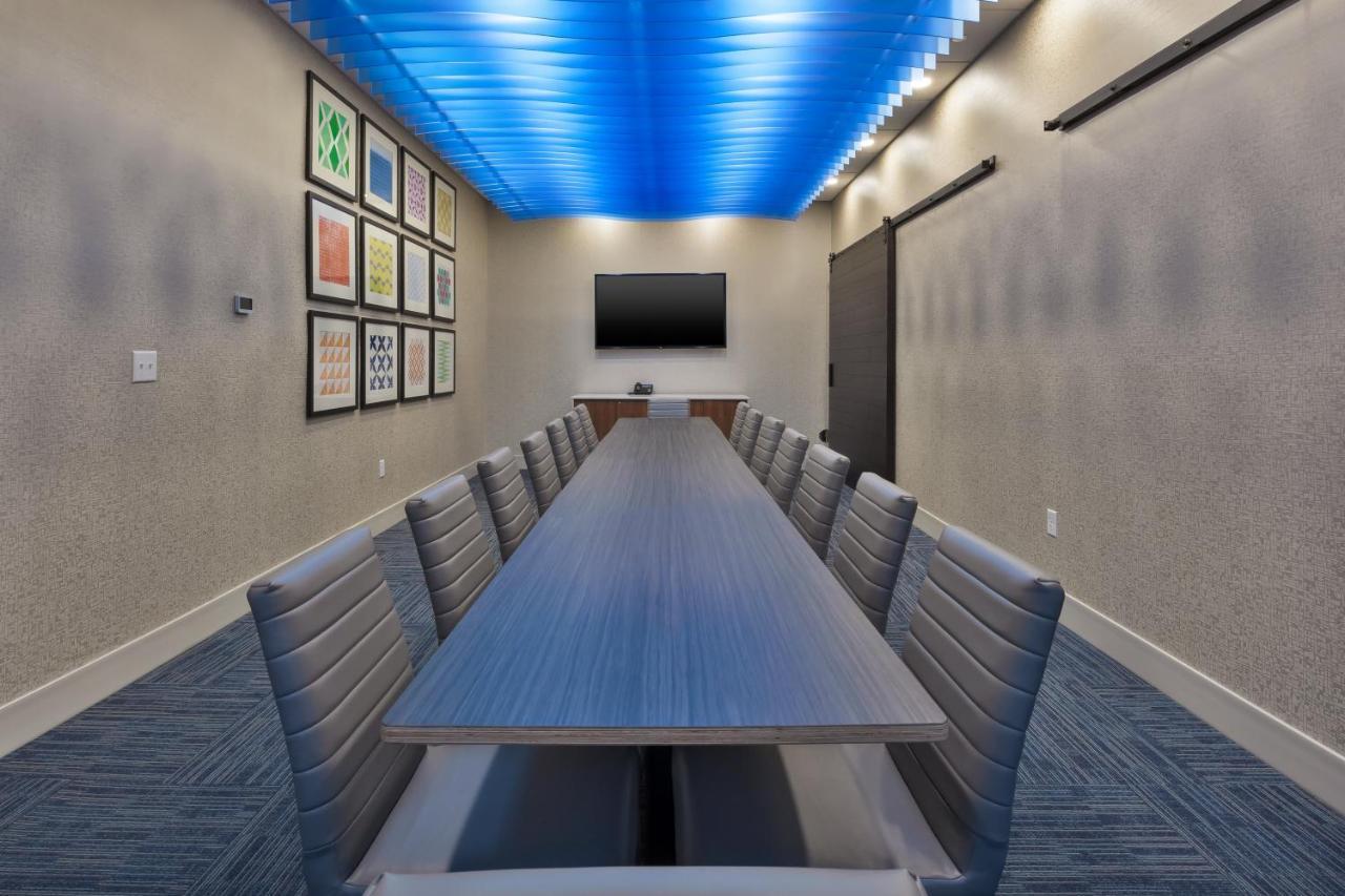 Holiday Inn Express & Suites - Milan - Sandusky Area By Ihg エクステリア 写真