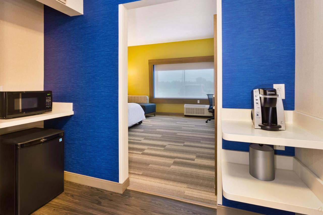 Holiday Inn Express & Suites - Milan - Sandusky Area By Ihg エクステリア 写真