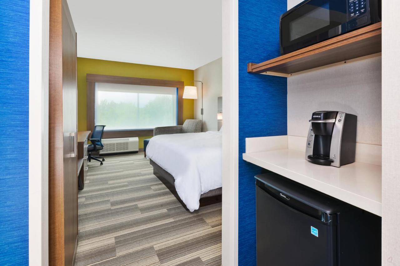 Holiday Inn Express & Suites - Milan - Sandusky Area By Ihg エクステリア 写真